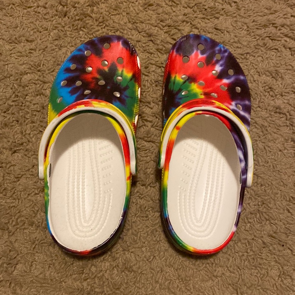 Tie Dye Crocs Men’s 7/Women’s 9